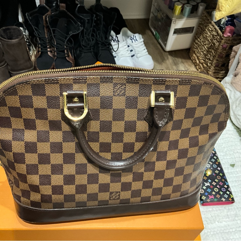 Louis Vuitton Alma Damier Ebene Authentic